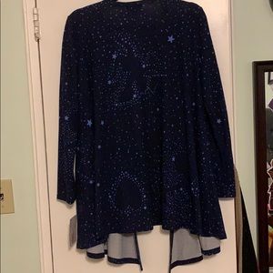 Lularoe Caroline sweater Valentine’s day